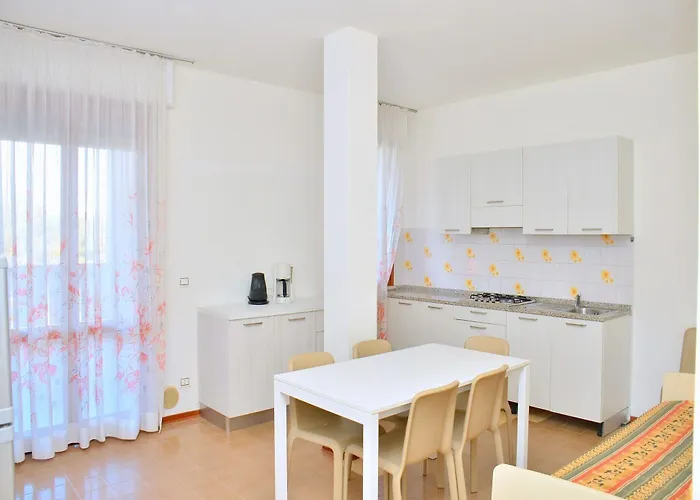アパート Spacious Flat With Fireplace Terrace *